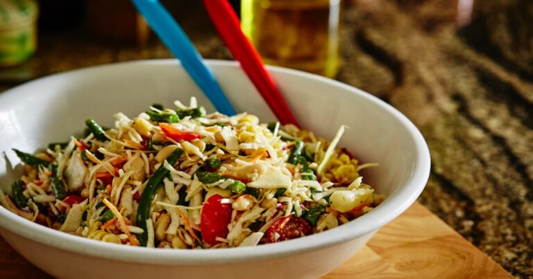 découvrez une sélection de recettes végétariennes rapides, faciles à préparer et savoureuses, idéales pour des repas sains en un rien de temps. parfait pour les soirs pressés ou une cuisine quotidienne équilibrée !