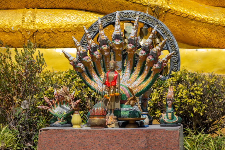 découvrez la visite du big buddha à phuket en 2025, une expérience incontournable alliant culture, panoramas époustouflants et spiritualité au cœur de la thaïlande.